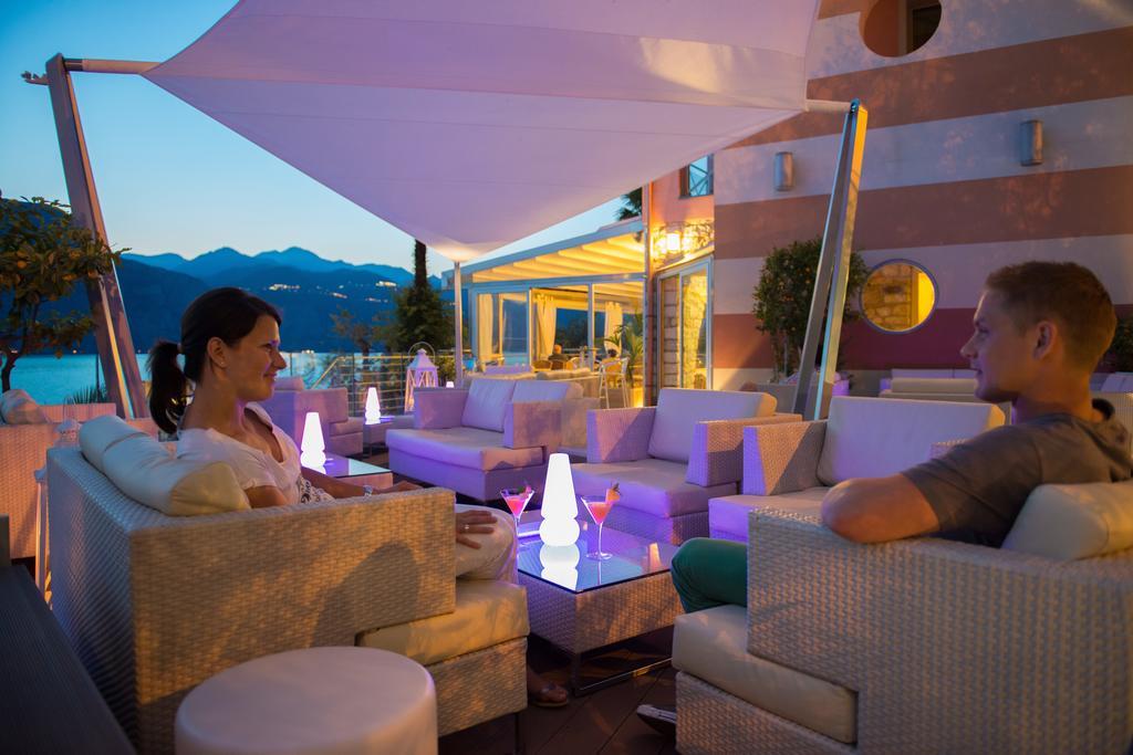 Belfiore Park Hotel 4Stars Superior "Adults Only" Бренцоне-суль-Гарда Экстерьер фото