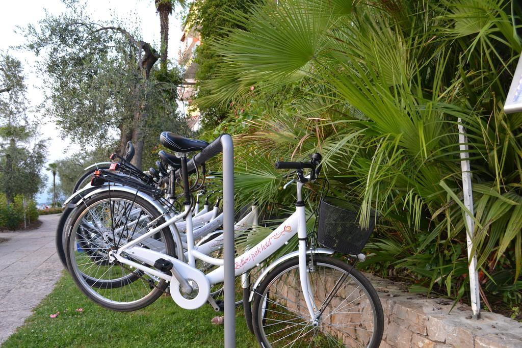 Belfiore Park Hotel 4Stars Superior "Adults Only" Бренцоне-суль-Гарда Экстерьер фото